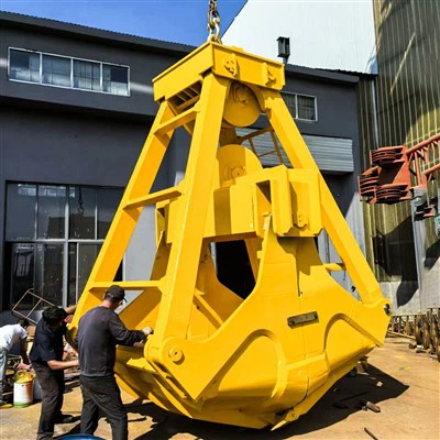 Czy chwytak czterolinowy można stosować do przeładunku złomu?